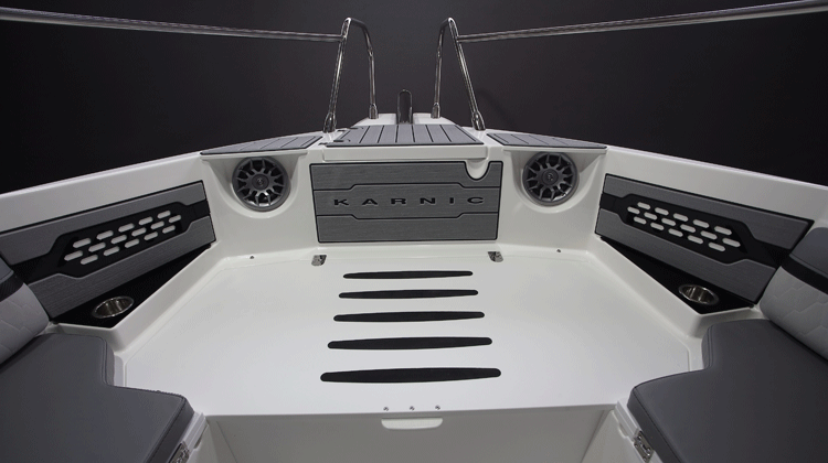 Safe and easy bow access with concealed location for optional windlass installation